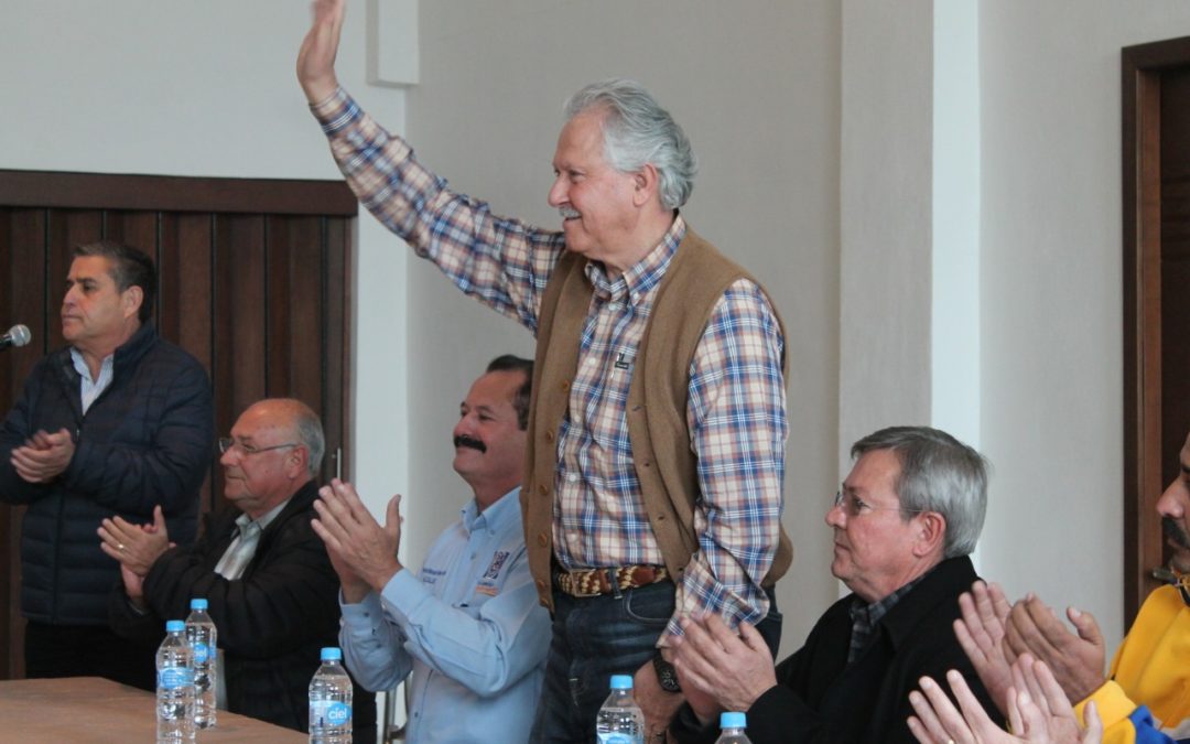 Elías Dip se reunió con transportistas de Nuevo León