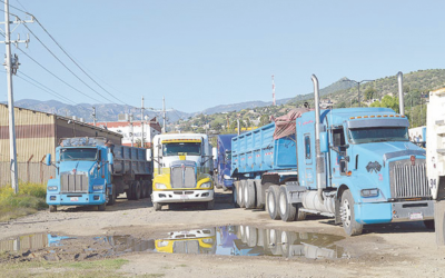 CONTINÚAN LOS PROBLEMAS CON LA INDUSTRIA MINERA